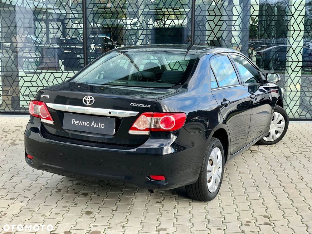 Toyota Corolla 1.6 Premium + - 12