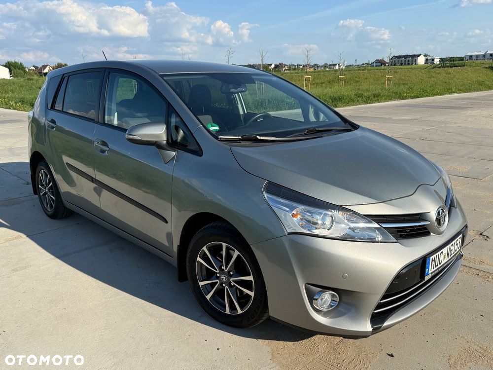 Toyota Verso 2.0 D-4D 5-Sitzer Executive - 3