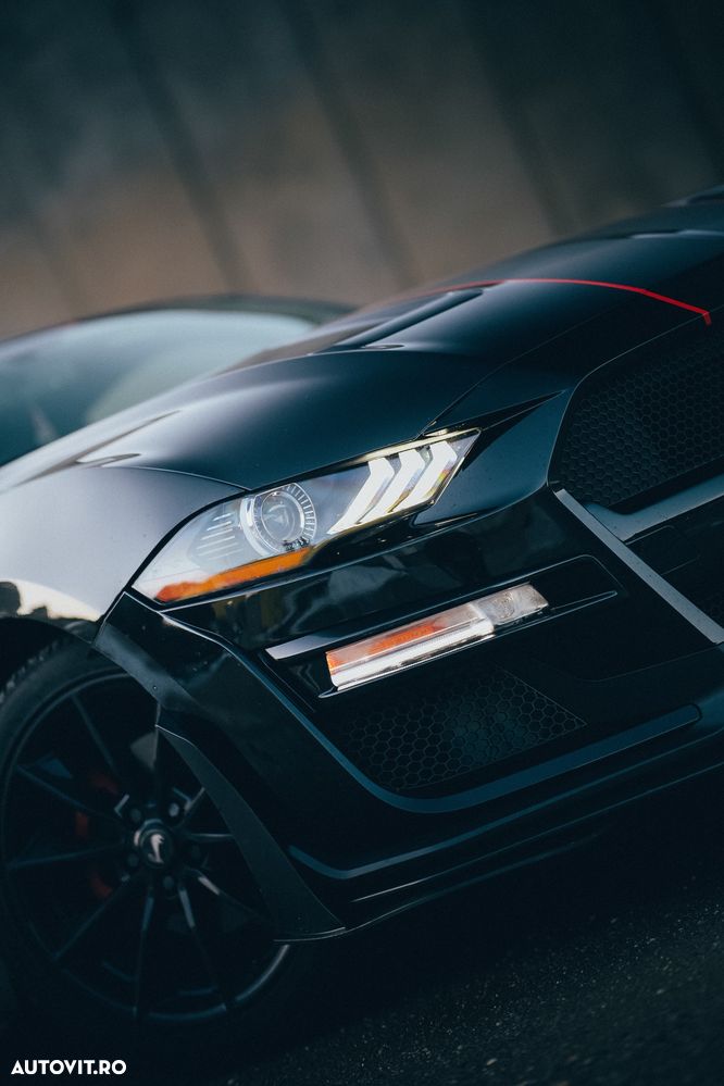 Ford Mustang - 16