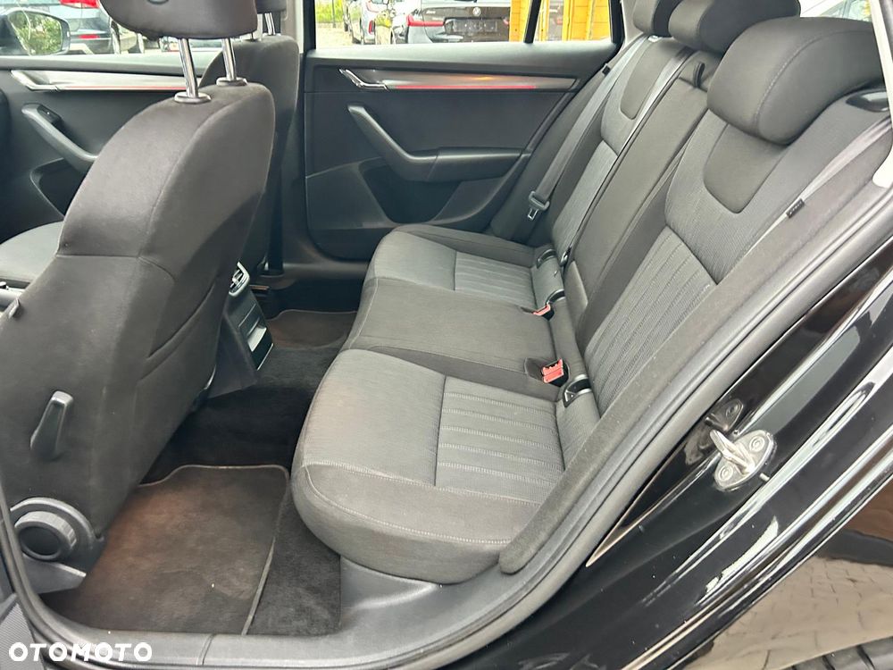 Skoda Octavia 1.5 TSI ACT Ambition DSG - 23