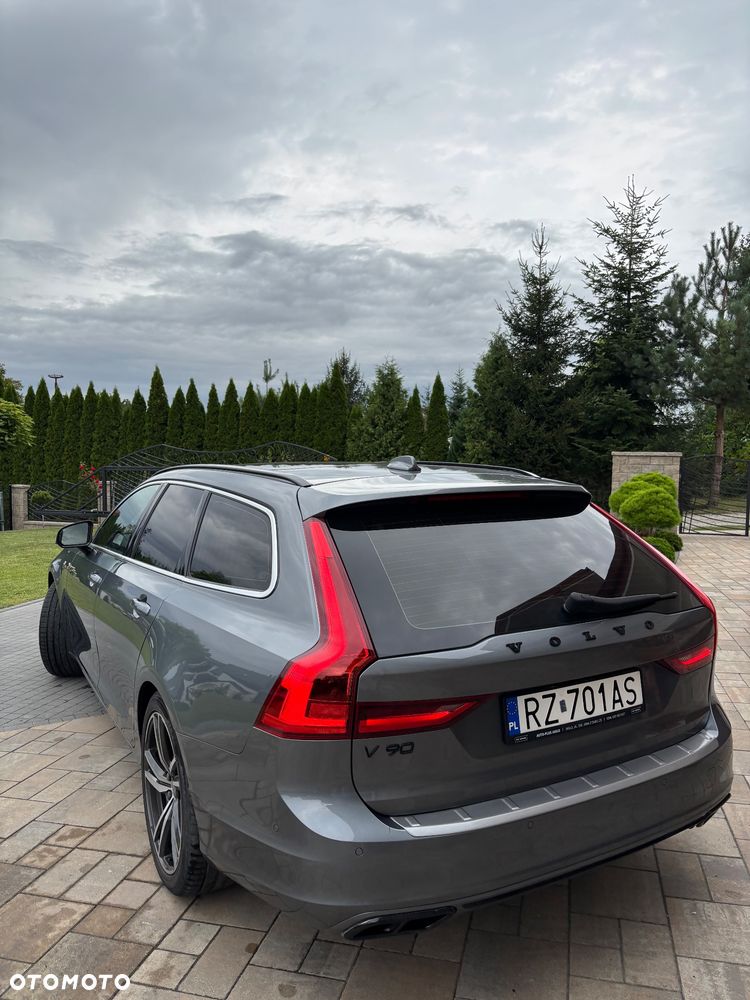 Volvo V90 D5 AWD Momentum - 9