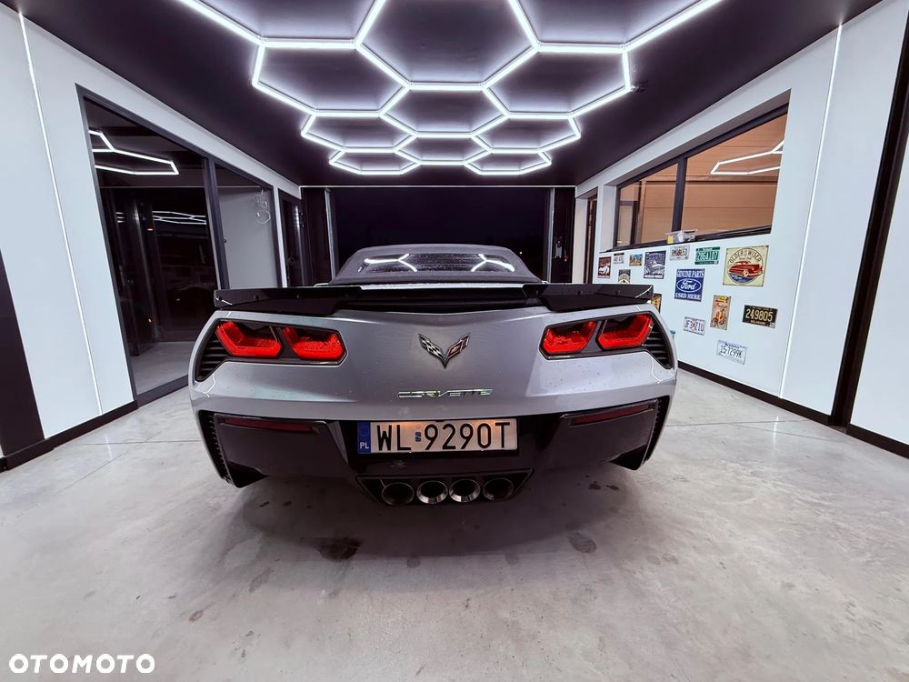 Chevrolet Corvette - 8
