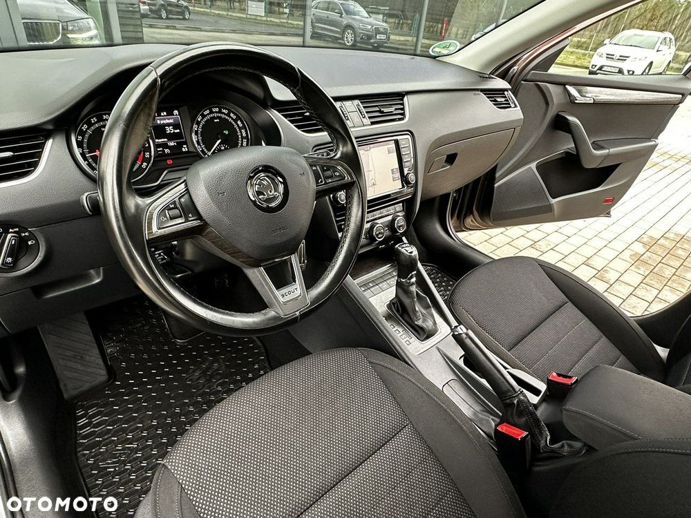 Skoda Octavia 2.0 TDI 4x4 DSG Scout - 11