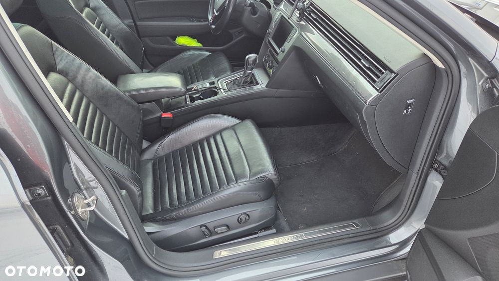 Volkswagen Passat Alltrack - 17