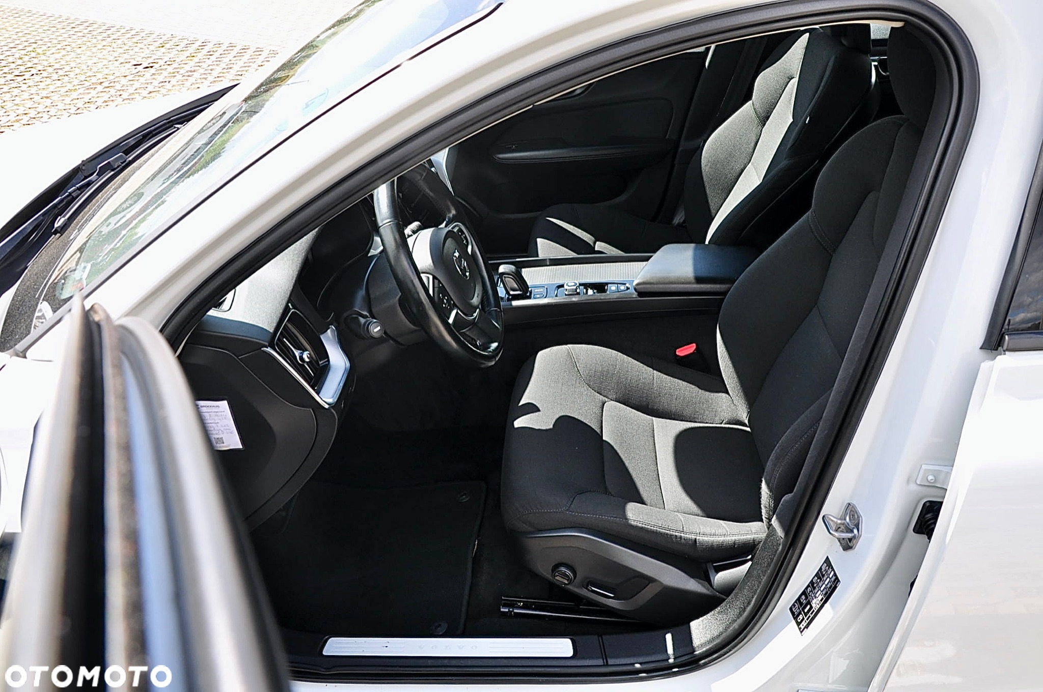 Volvo V60 B3 B Geartronic Momentum - 17