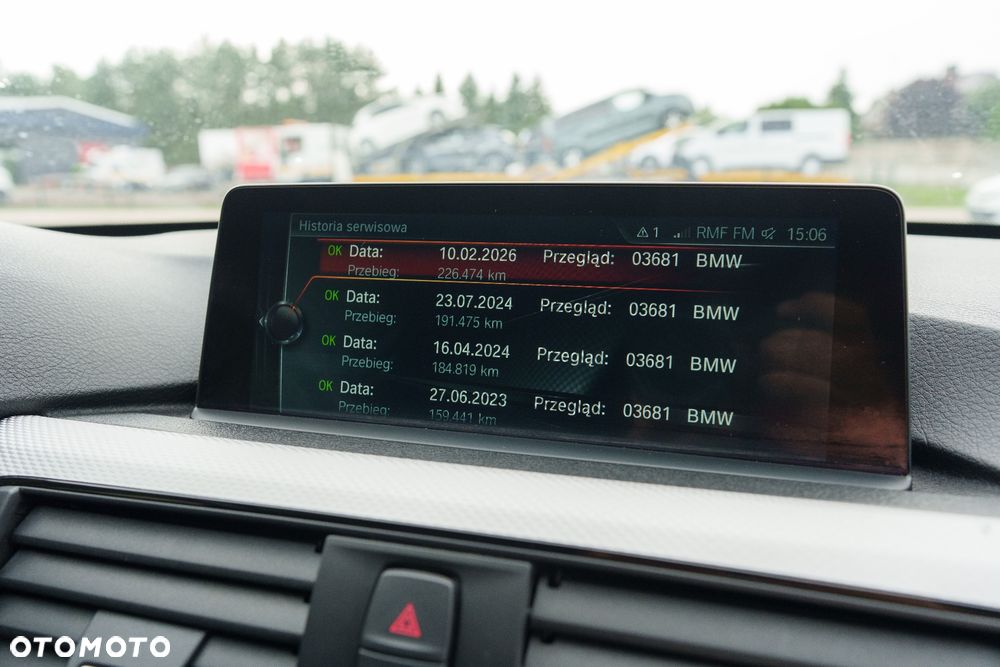 BMW Seria 3 320i Edition M Sport Shadow - 27