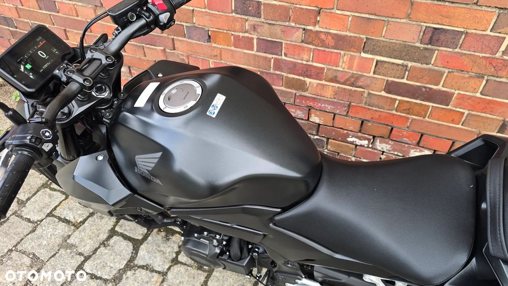 Honda Hornet - 12