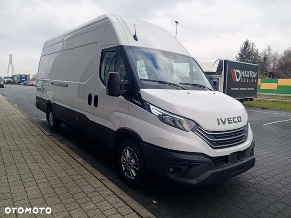 Iveco 35S18HA8 V