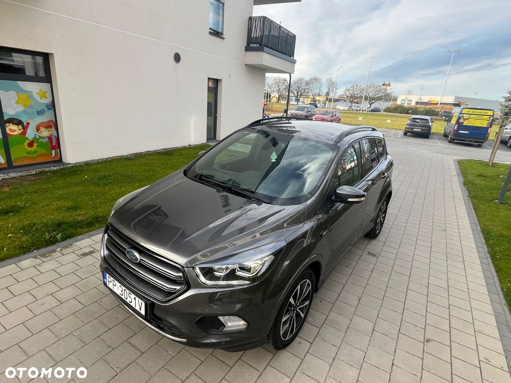 Ford Kuga 1.5 EcoBoost 2x4 ST-Line - 10