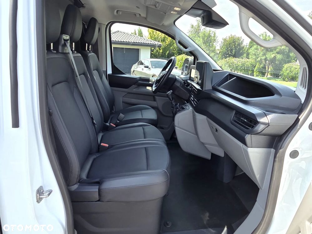 Ford TRANSIT CUSTOM - 12