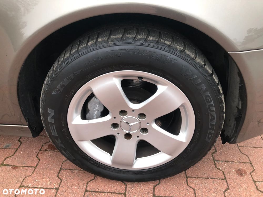 Mercedes-Benz Klasa E - 15