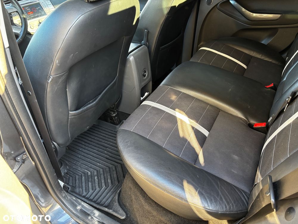 Ford Kuga 2.0 TDCi Titanium - 7