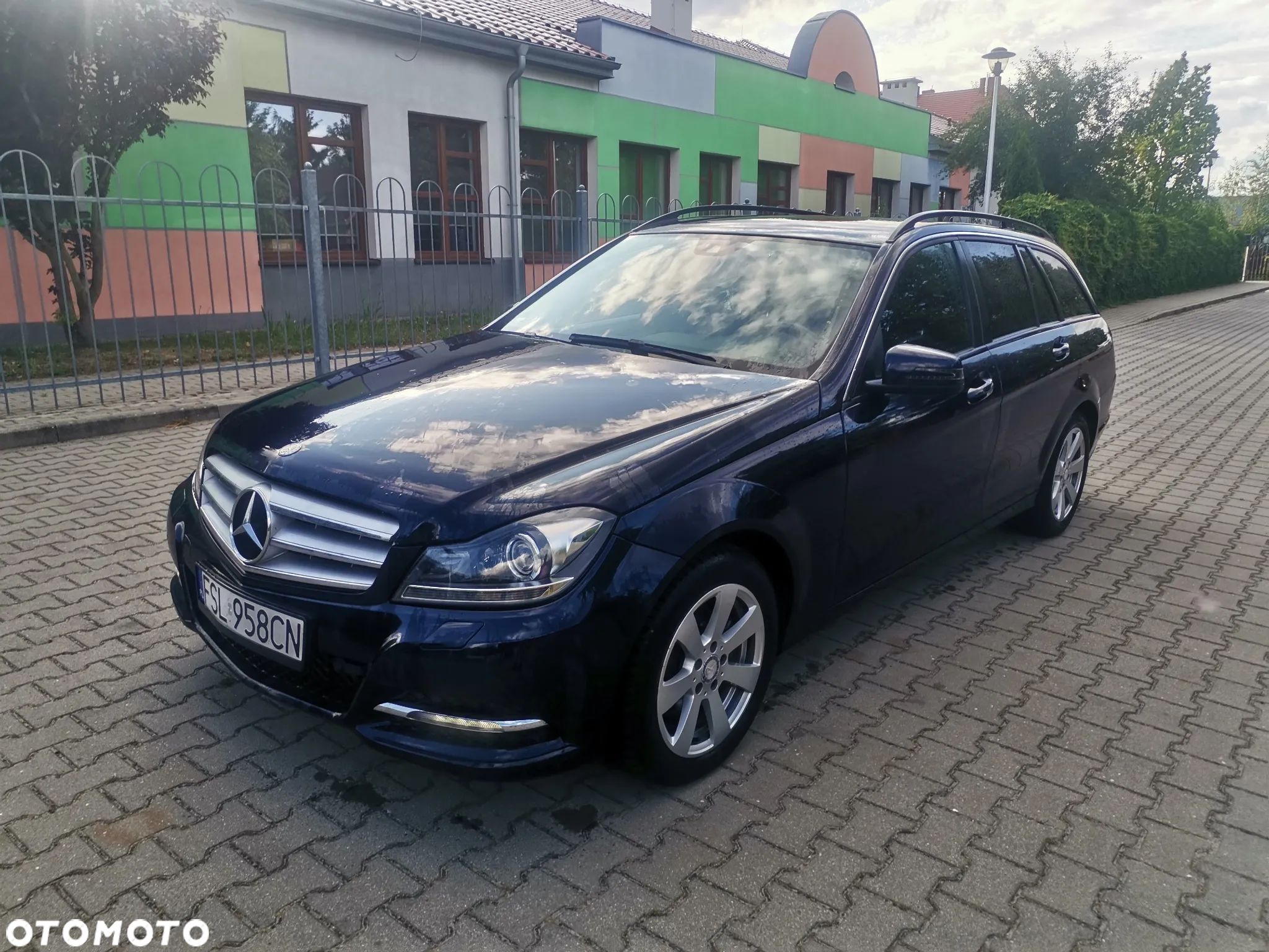 Mercedes-Benz Klasa C 220 CDI BlueEff Avantgarde - 1