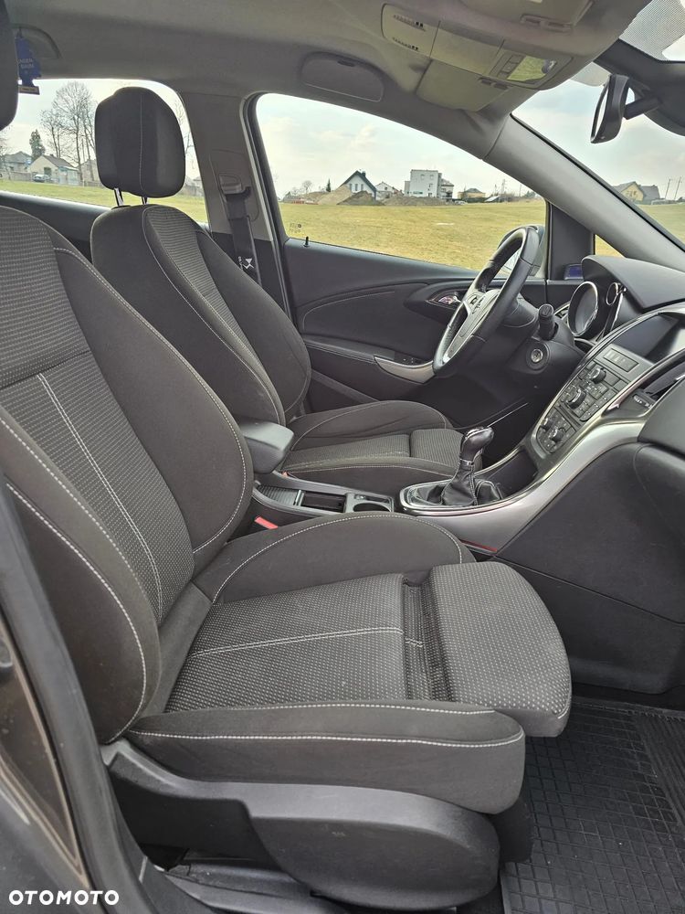 Opel Astra 1.7 CDTI Cosmo - 10