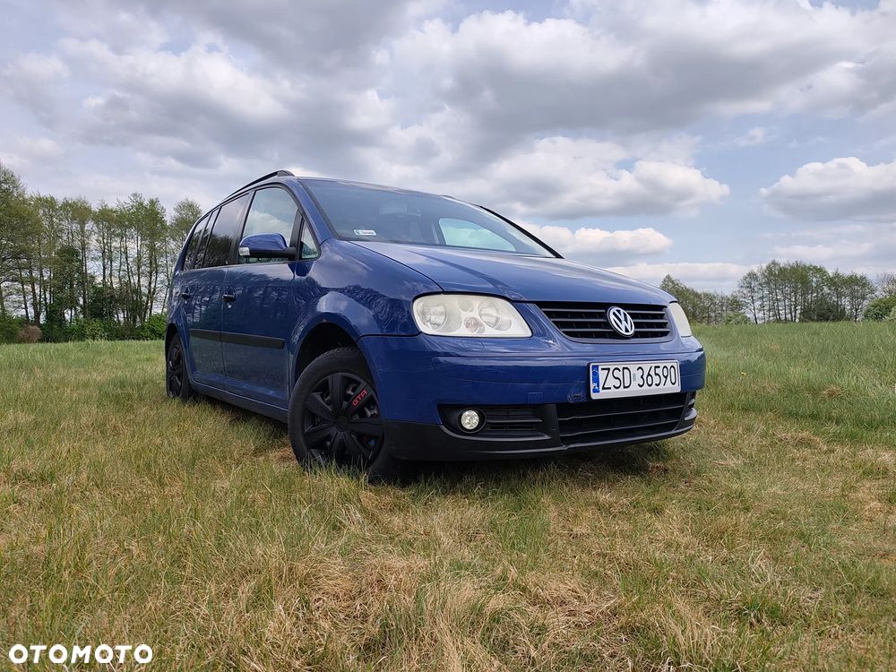 Volkswagen Touran 1.6 Basis - 1