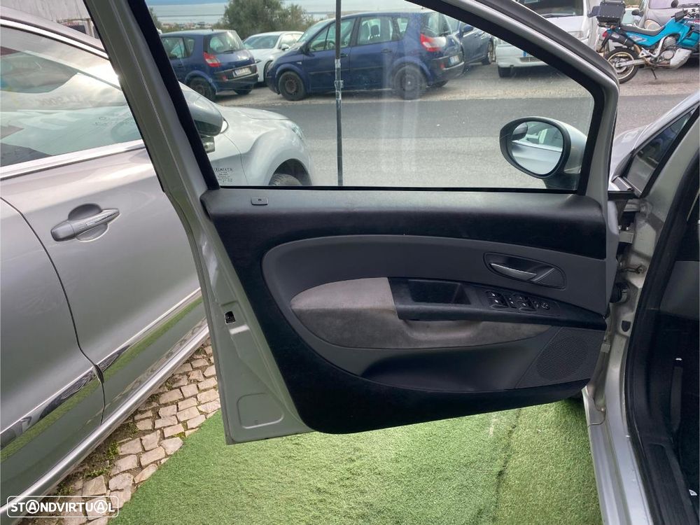 Fiat Linea 1.3 M-Jet Emotion - 9