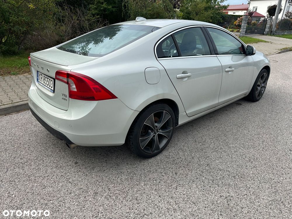 Volvo S60 2010 photo 5
