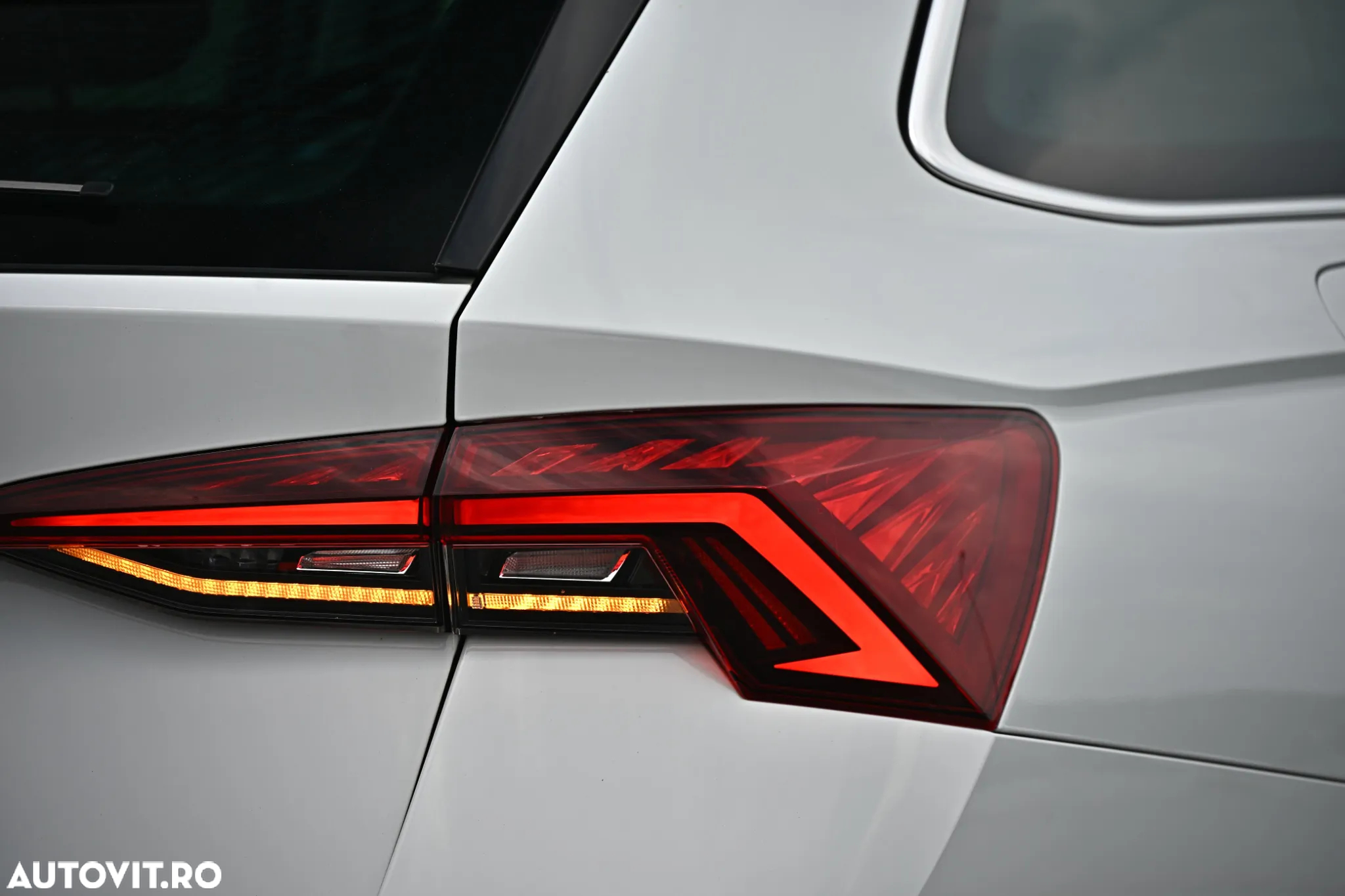 Skoda Octavia 2.0 TDI DSG Style - 8