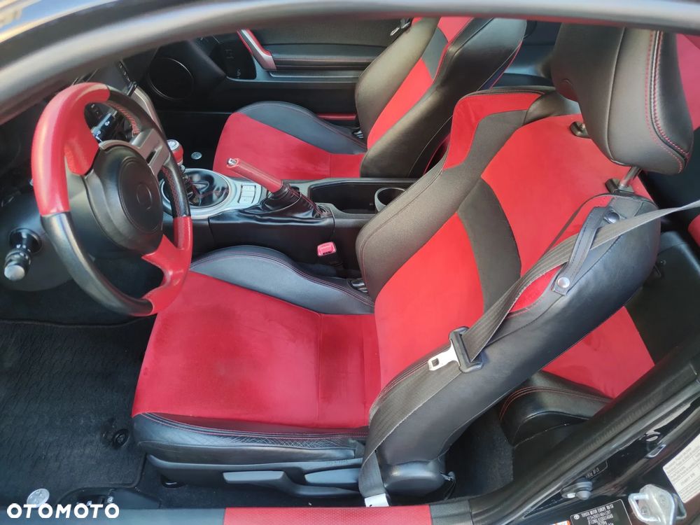 Toyota GT86 2.0 Prestige - 11