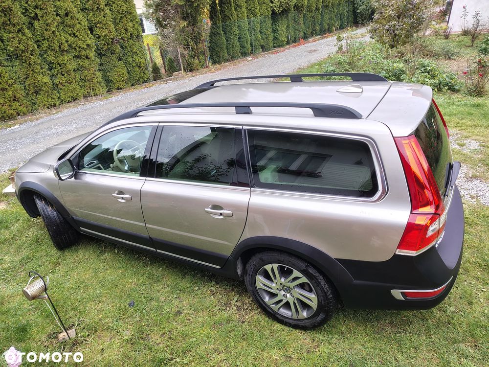 Volvo XC 70 3.2 AWD Momentum - 36