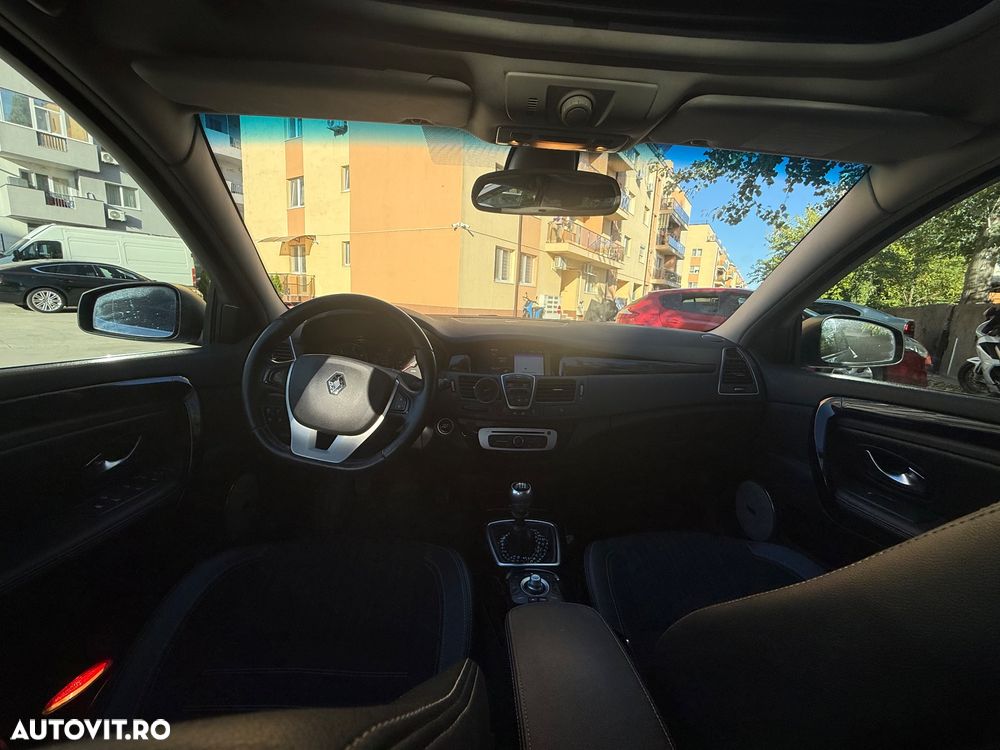 Renault Laguna dCi 150 FAP Start-Stop Bose Edition - 6
