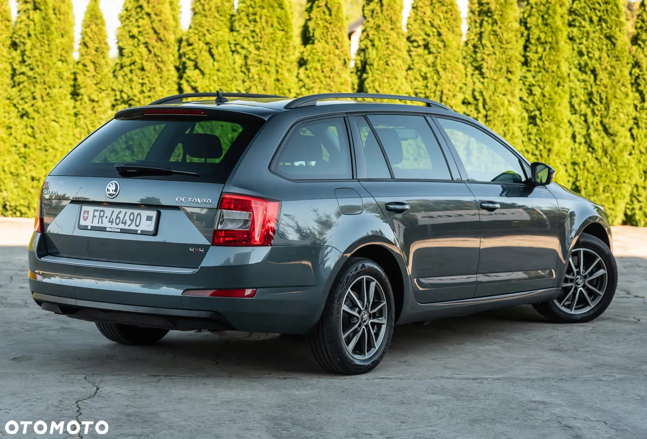 Skoda Octavia Combi 1.8 TSI 4x4 DSG Style - 9