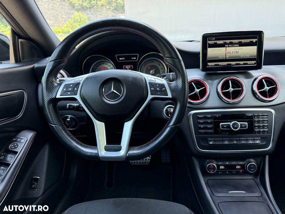 Mercedes-Benz CLA 220 CDI 7G-DCT AMG Line - 22