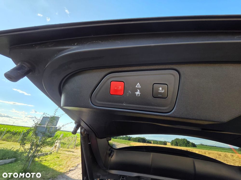Peugeot 3008 BlueHDi 180 Stop & Start EAT6 GT - 10