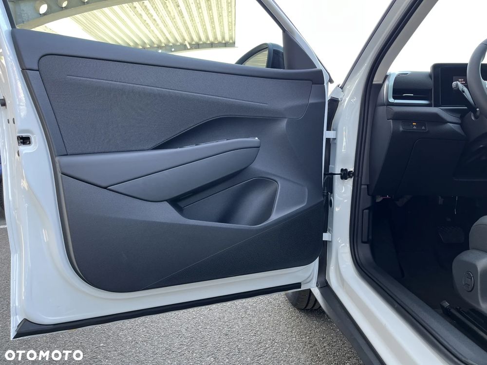 Volkswagen T-Roc 1.5 eTSI Life DSG - 11