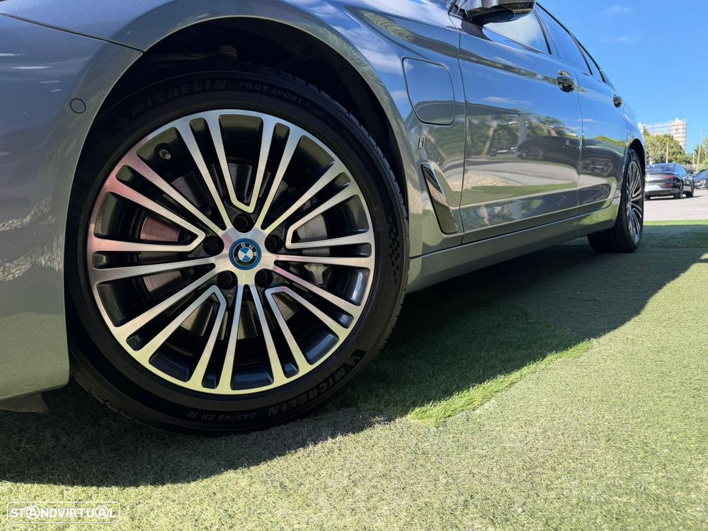 BMW 530 e iPerformance Line Sport - 5