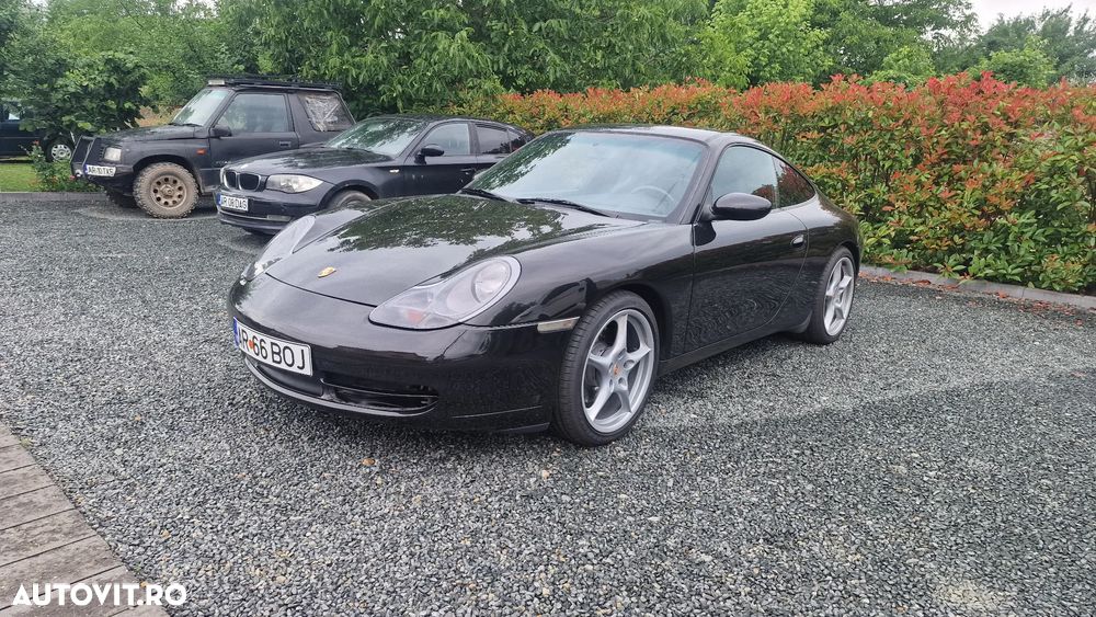 Porsche 911 Carrera - 10
