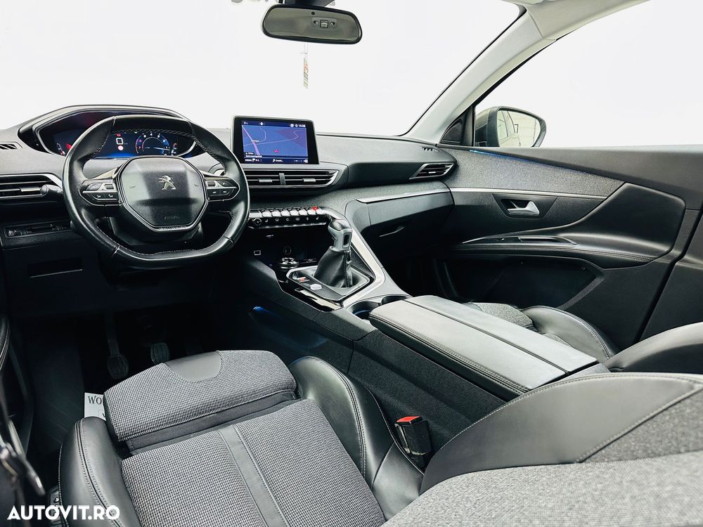 Peugeot 5008 PureTech 130 Allure - 21