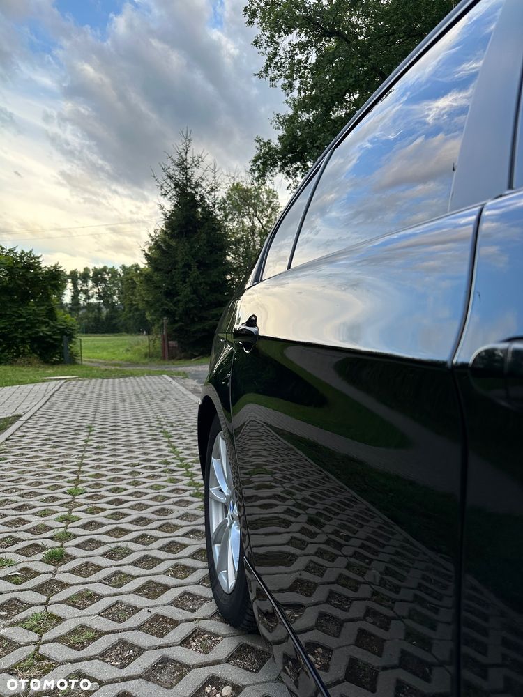BMW Seria 3 318i - 8