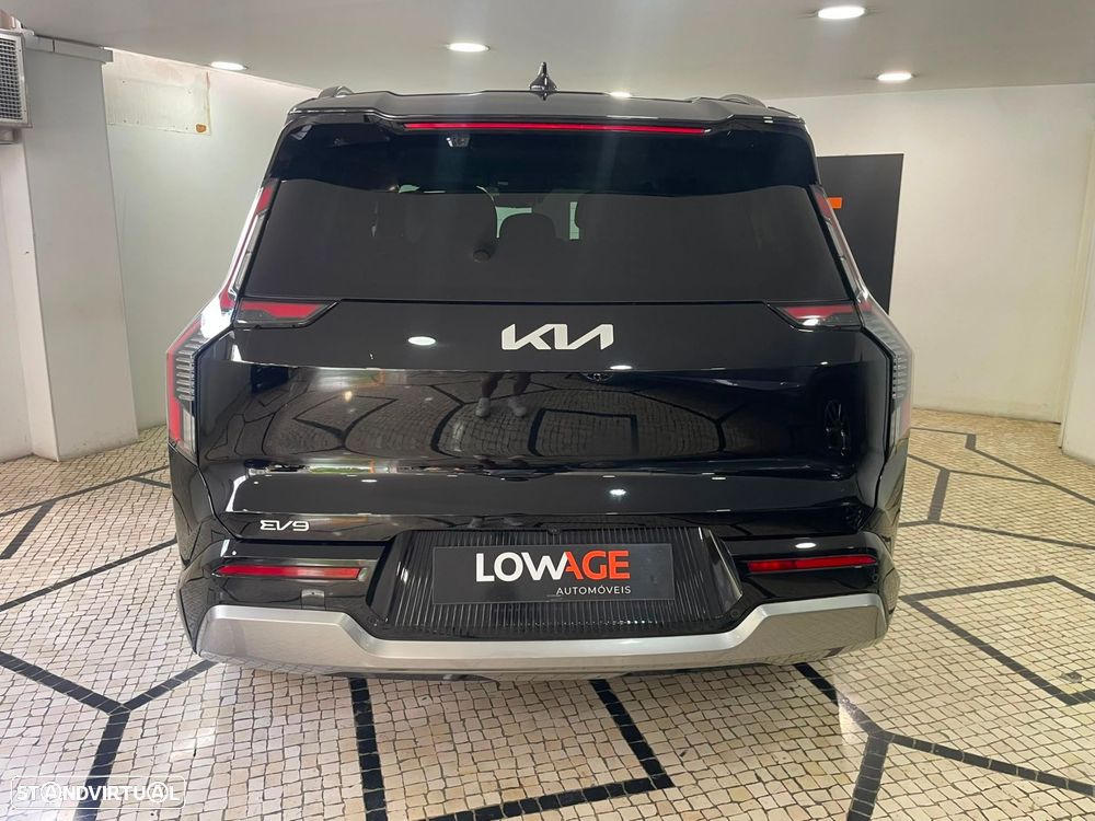 Kia EV9 98.8 kWh 1st Edition - 4