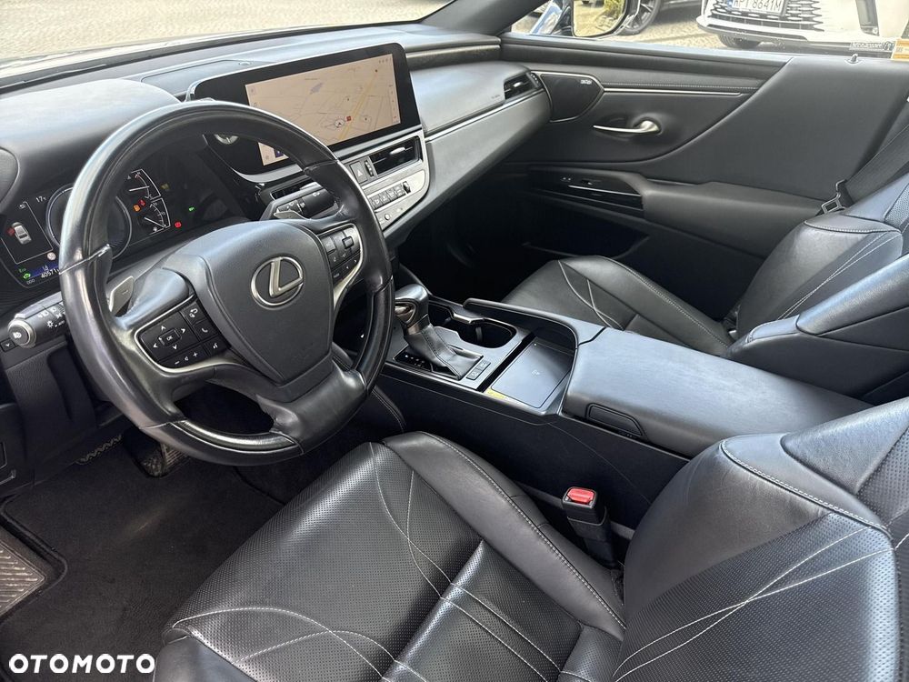 Lexus ES 300h Prestige - 10