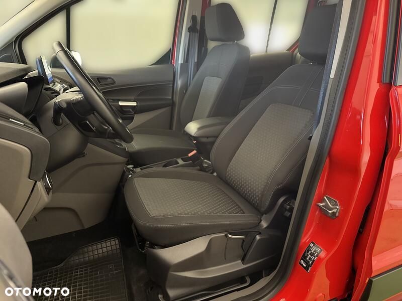 Ford Transit Connect - 11
