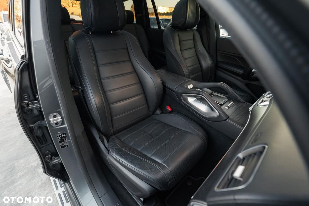Mercedes-Benz GLS - 16
