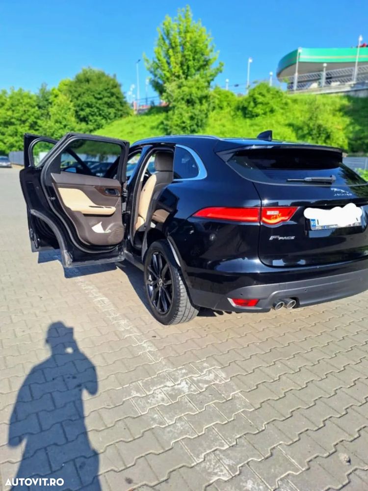Jaguar F-Pace 20d AWD Prestige - 2