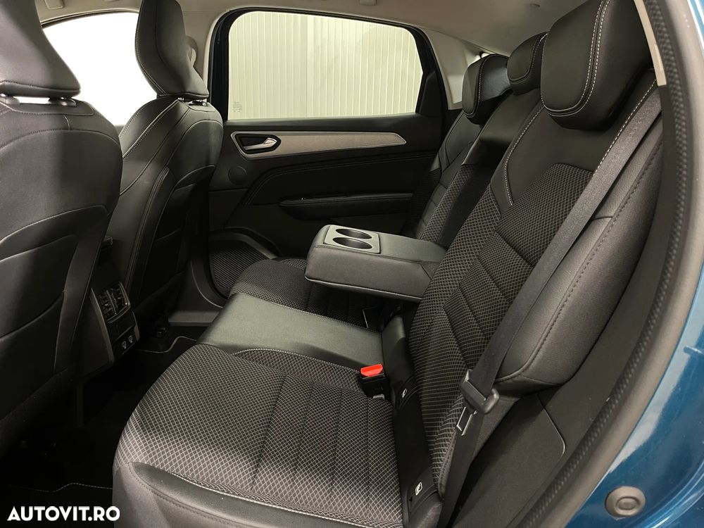 Renault Arkana E-TECH 145 Evolution - 12