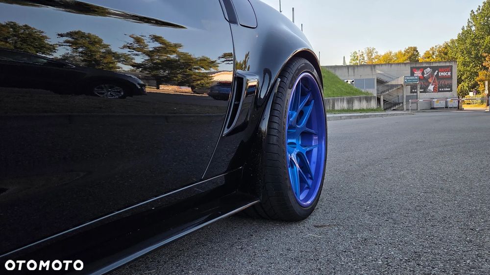 Chevrolet Corvette - 19