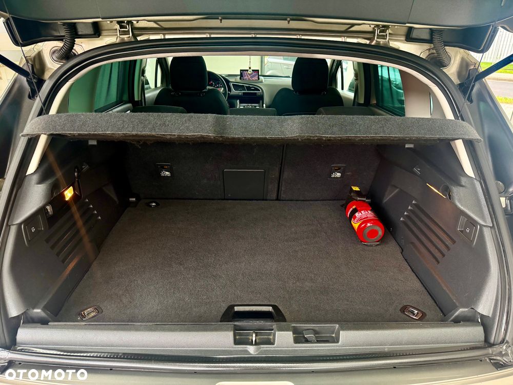 Peugeot 3008 1.6 Premium - 32