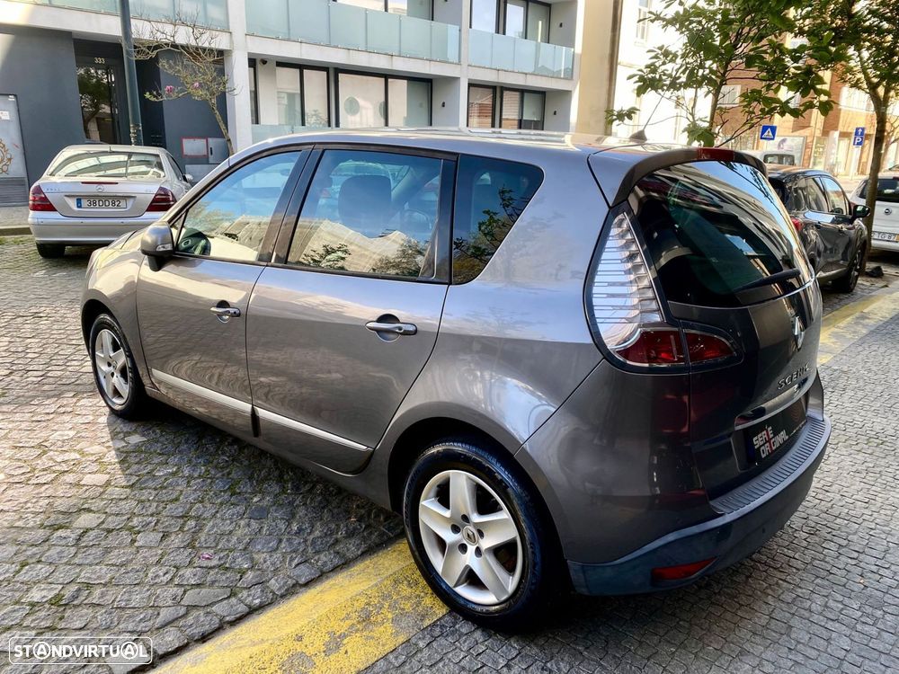 Renault Scénic 1.5 dCi Exclusive SS - 7