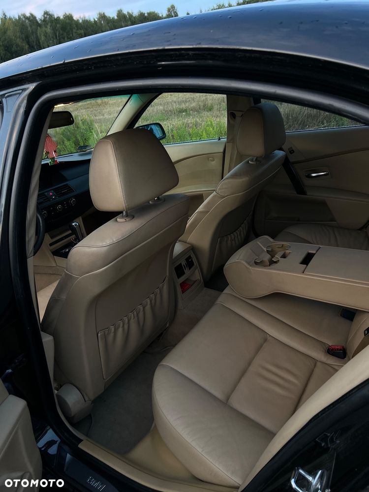 BMW Seria 5 535d - 7