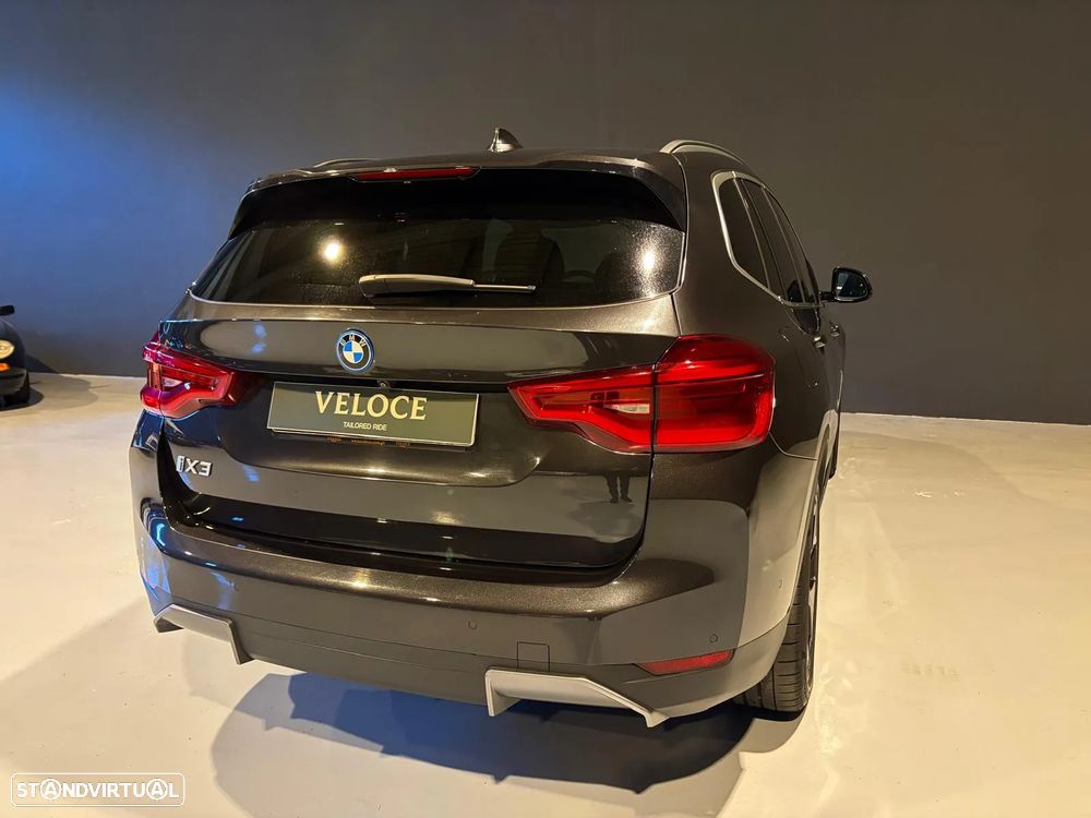 BMW iX3 Impressive - 4