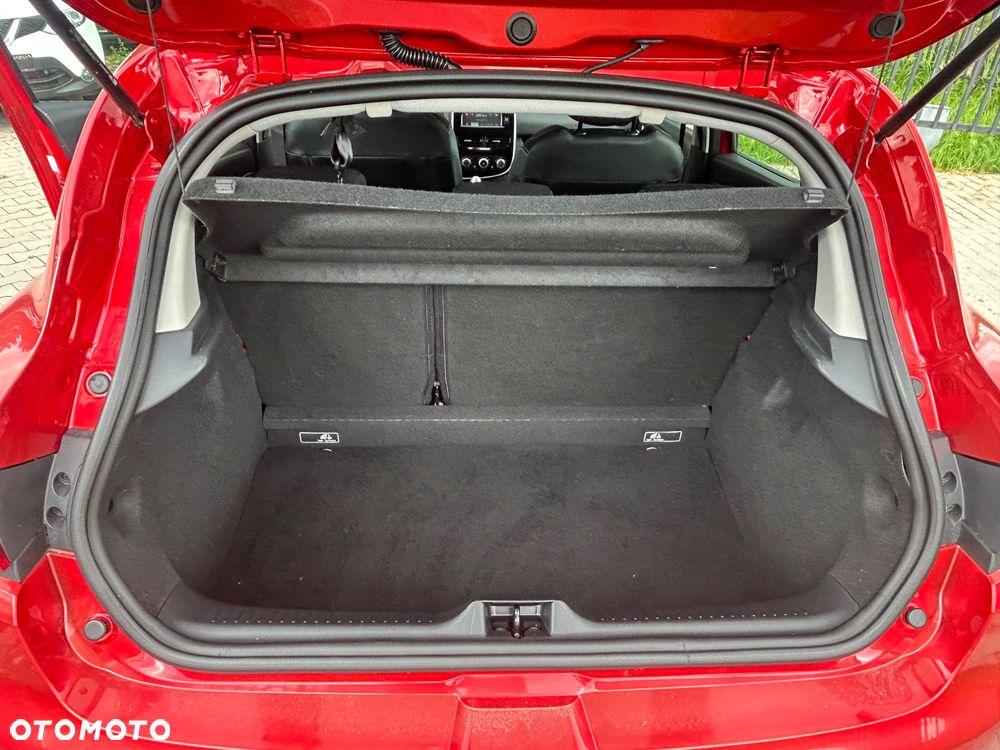 Renault Clio TCe 90 Limited - 23