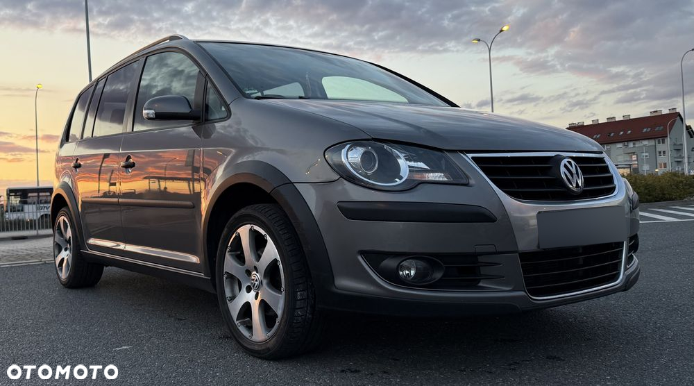 Volkswagen Touran 1.4 TSI Cross - 6