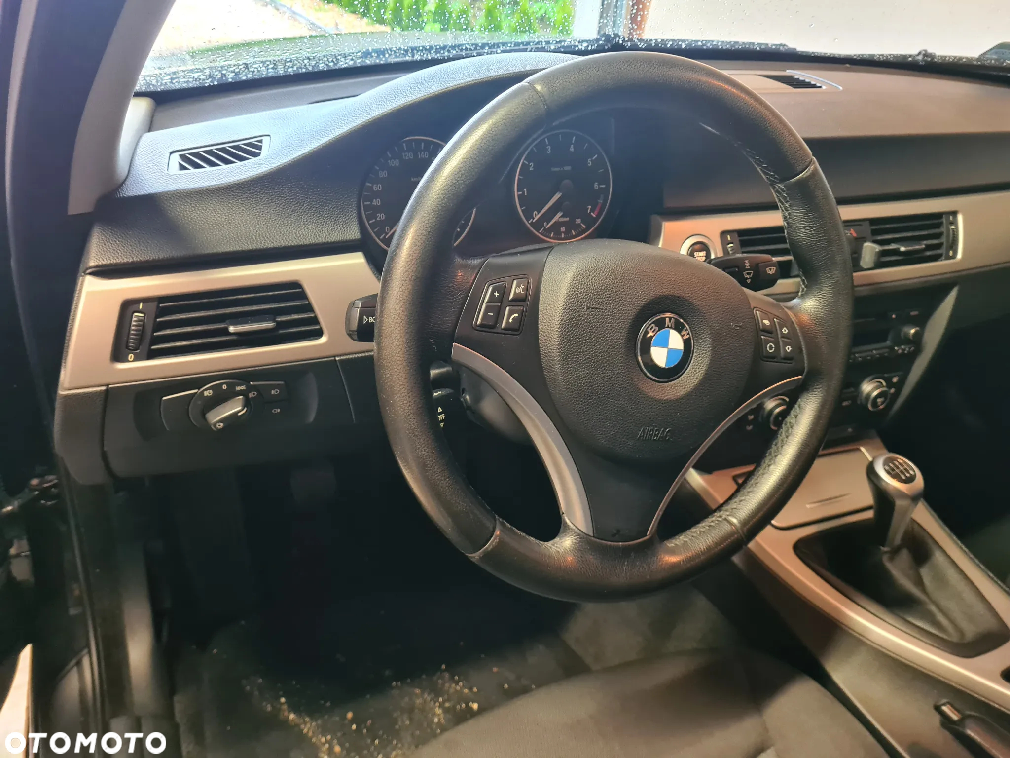BMW Seria 3 318i - 13