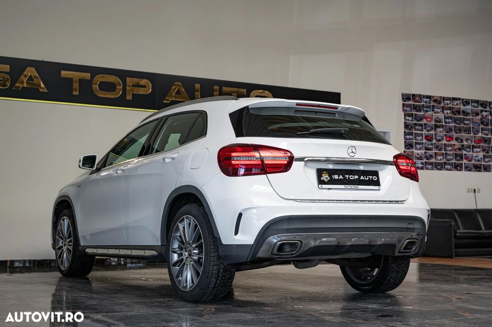 Mercedes-Benz GLA 250 7G-DCT UrbanStyle Edition - 4