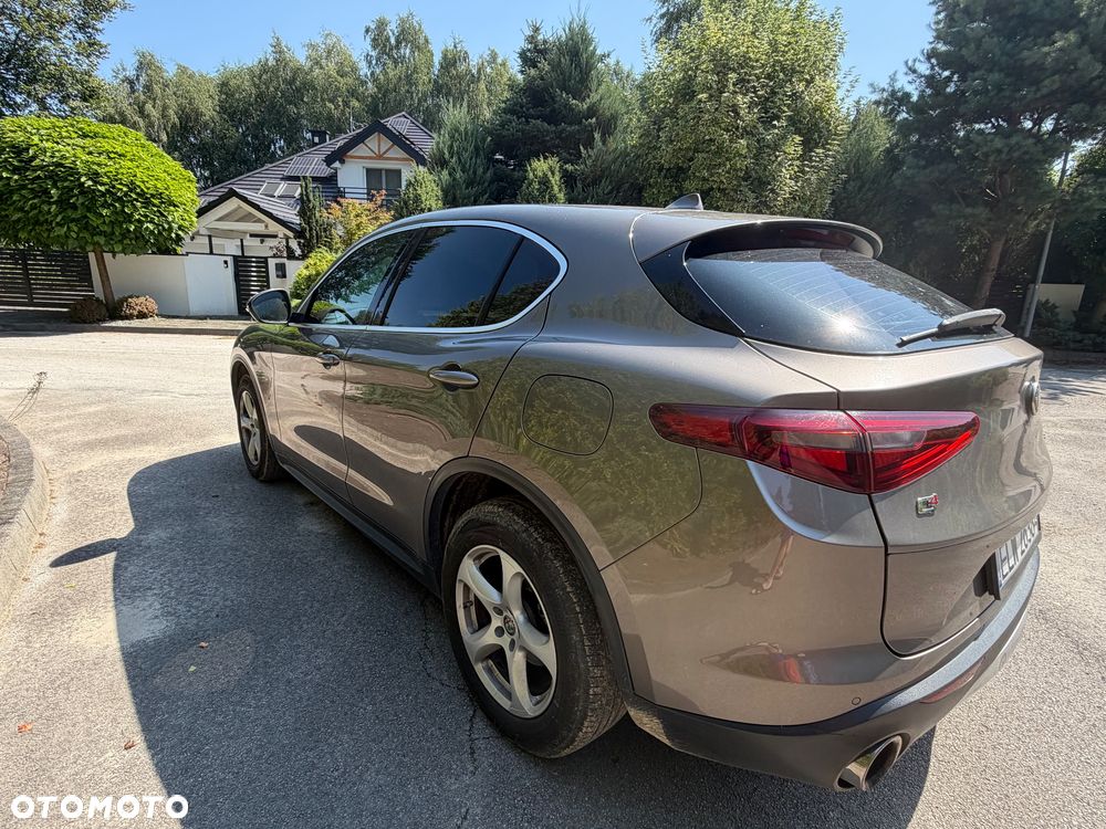 Alfa Romeo Stelvio 2.2 JTDM Q4 - 3