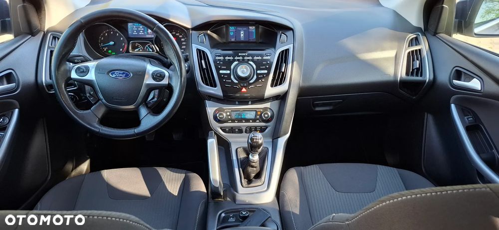 Ford Focus 1.6 EcoBoost Start-Stopp-System Titanium - 9